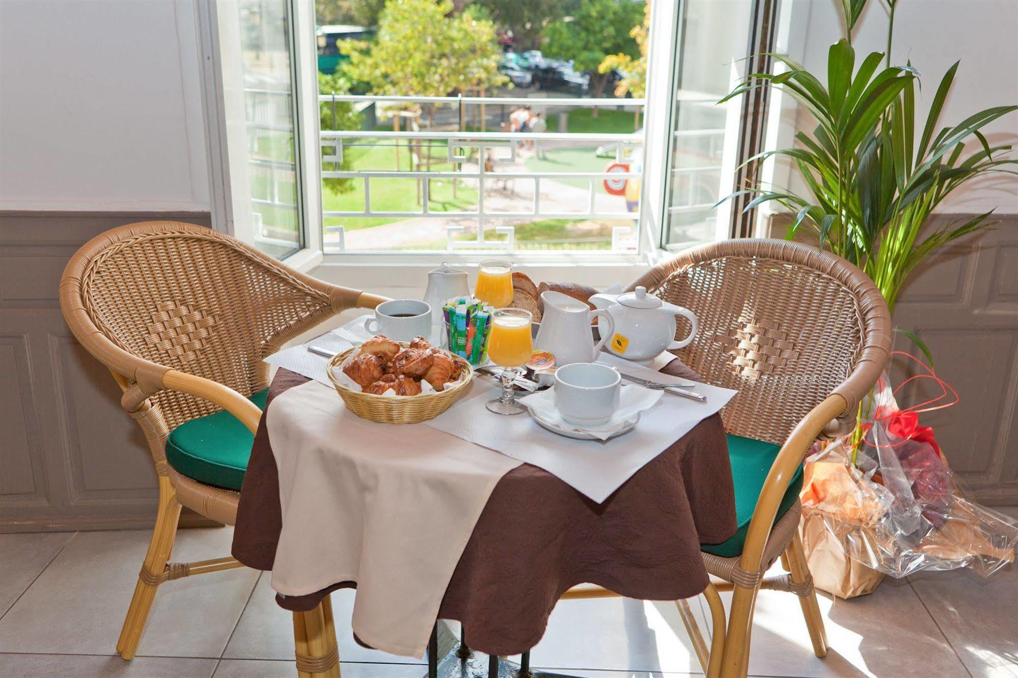 Hotel Riviera Bastia  Ngoại thất bức ảnh