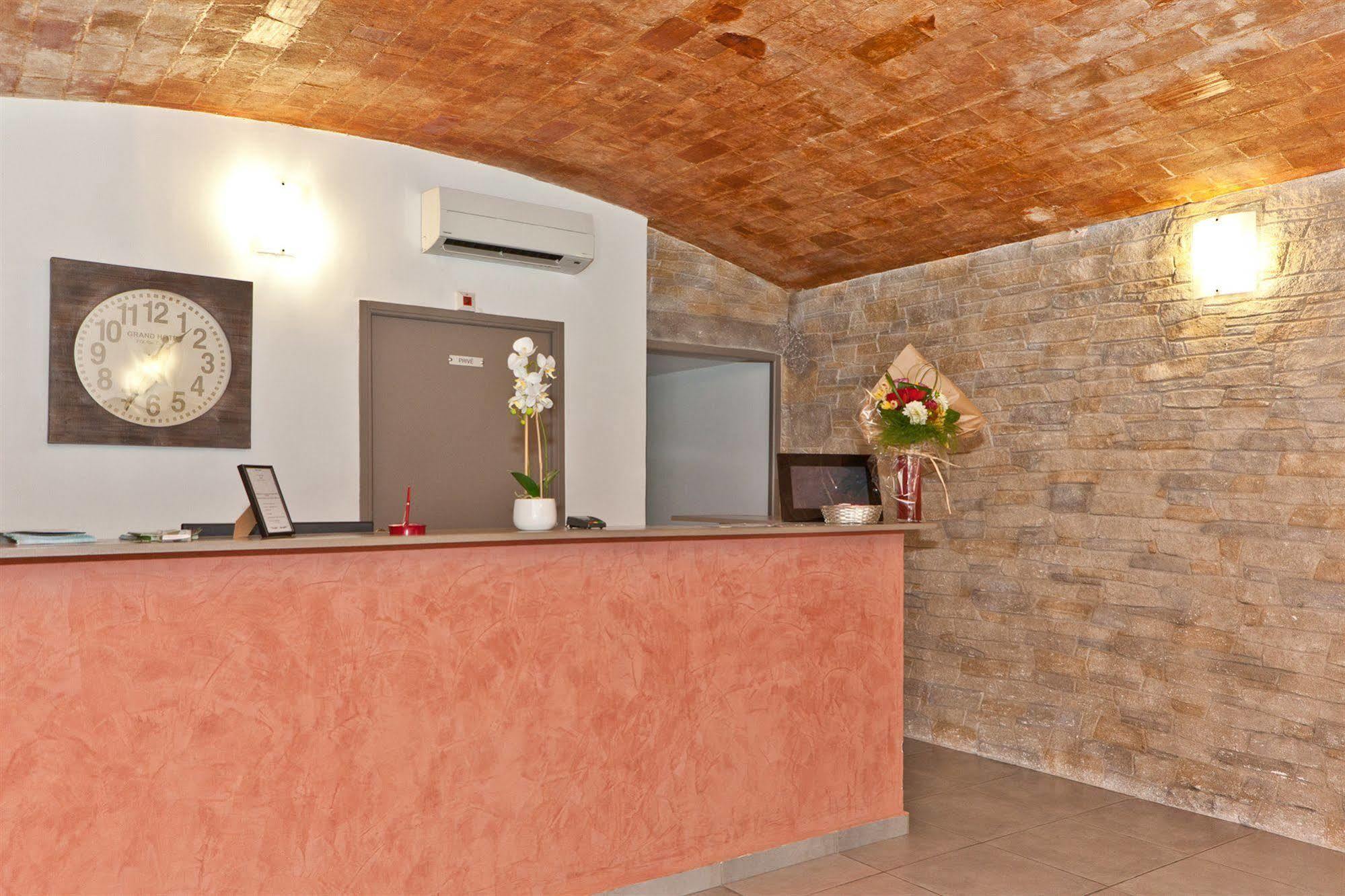 Hotel Riviera Bastia  Ngoại thất bức ảnh
